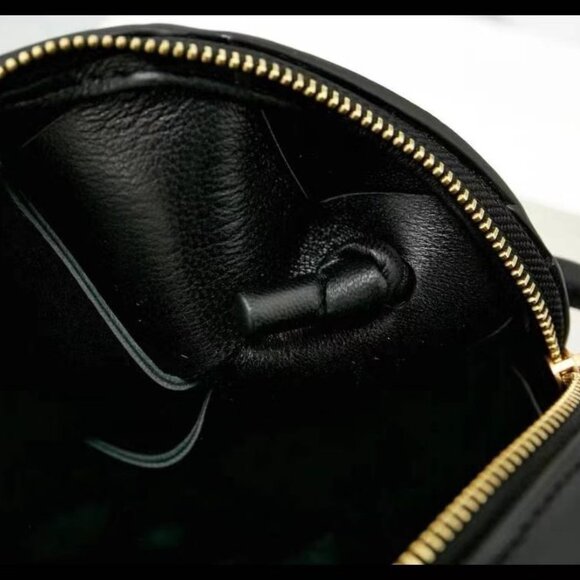 BOTTEGA VENETA Compact Woven Camera Pouch - Picture 4 of 9